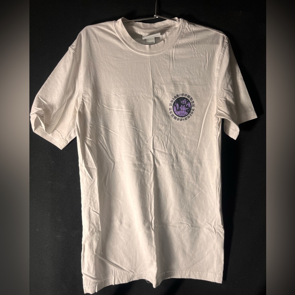 H&M common noise Tshirt